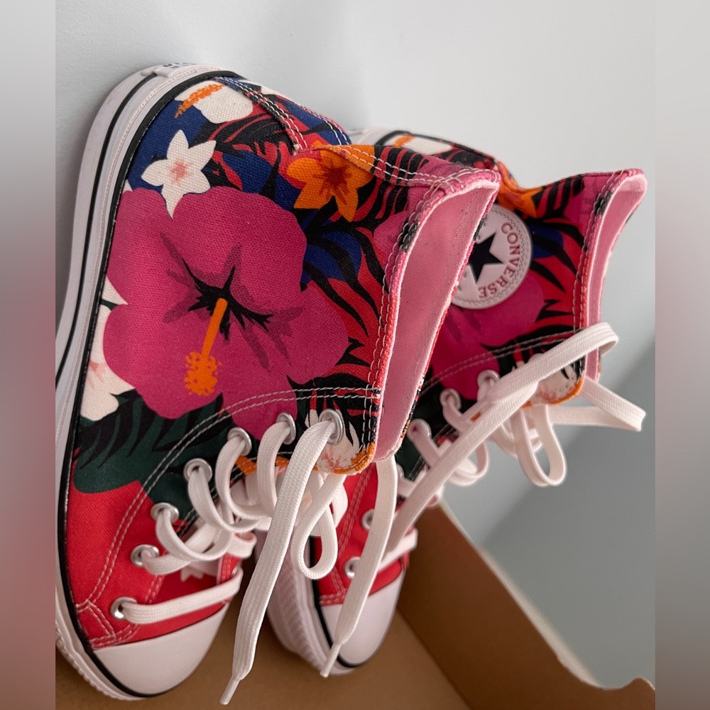 Converse unisex Tropical High-Top Sneakers - Pink and Red - Picture 2 of 10